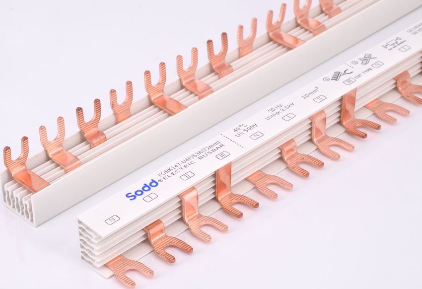 Insulated Fork type busbars 4P